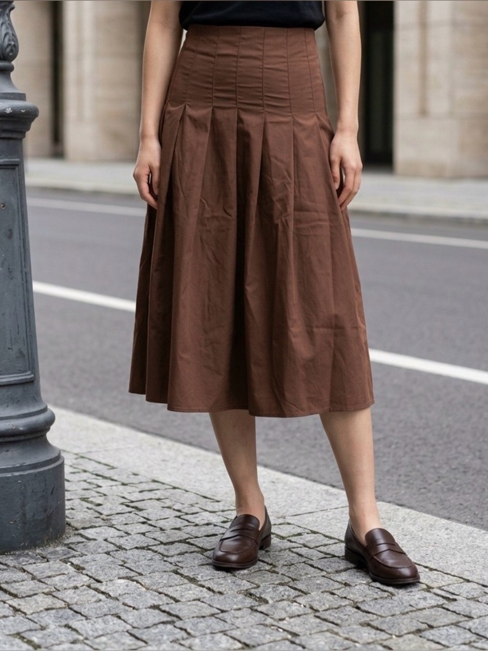 2176 - SHEIN Brown High-Waist Pleated Maxi Skirt - Picture 2 of 8